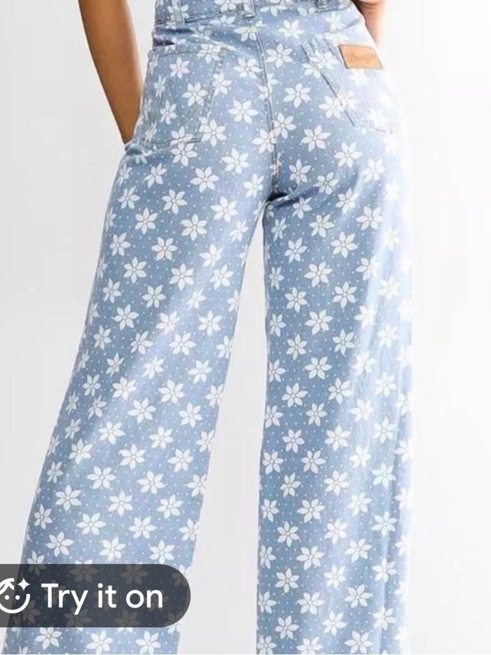Women’s Light Blue Floral Wide-Leg Jeans